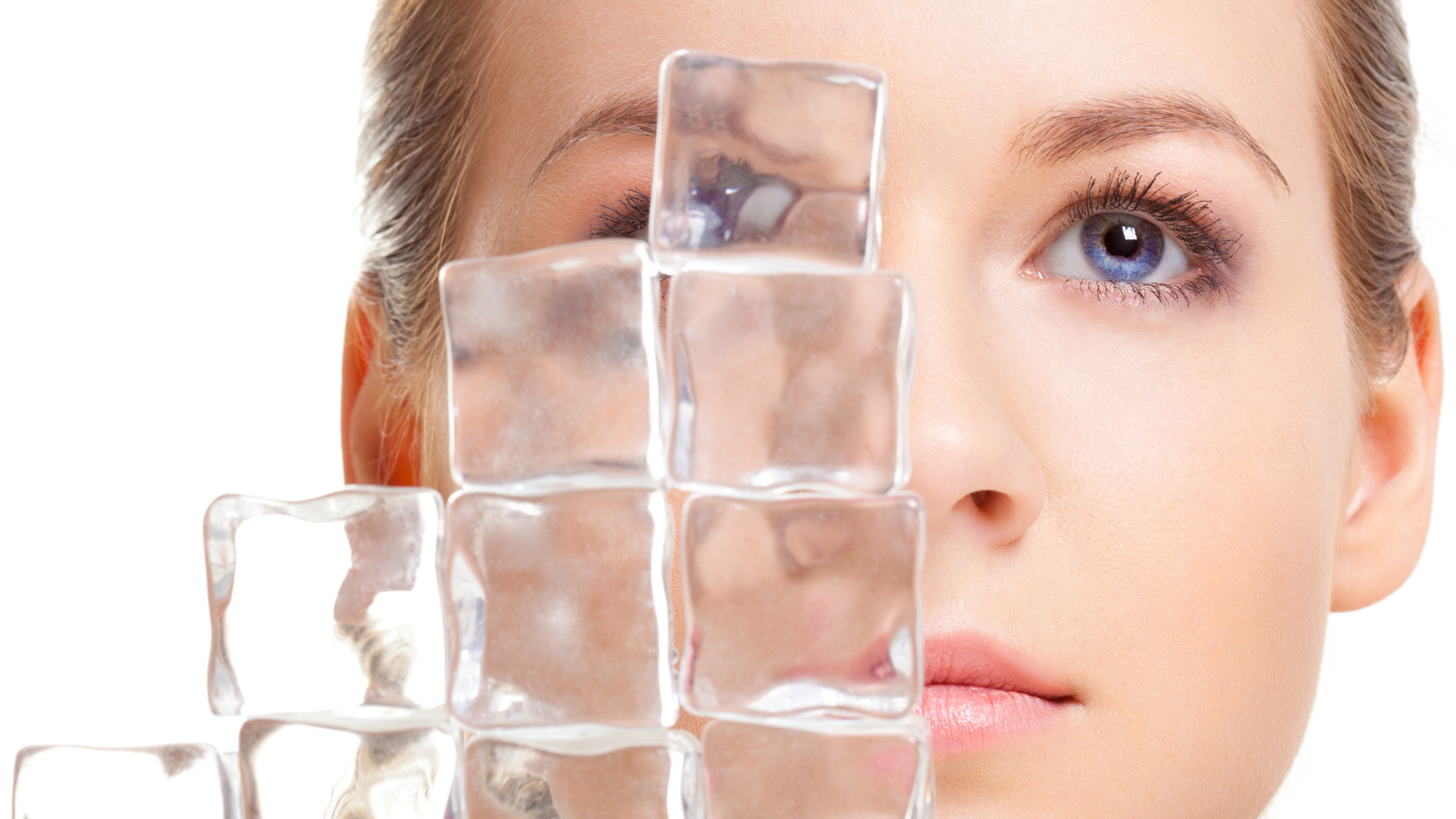 Scopri di più sull'articolo Skin Icing: il trend del ghiaccio sulla pelle